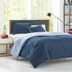 Full/Queen Topper Reversible Duvet Cover Set Navy - Poppy & Fritz