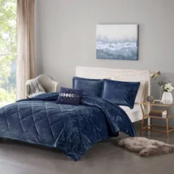 Intelligent Design Alyssa Velvet Comforter Set