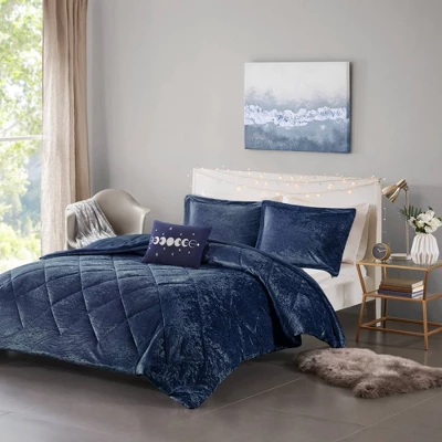 Intelligent Design Alyssa Velvet Comforter Set