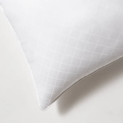 300 Thread Count Hypoallergenic Down Alternative Bed Pillow - CosmoLiving By Cosmopolitan - Image 4