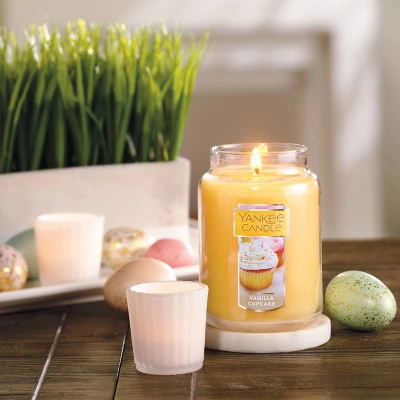 'Vanilla Cupcake' 22oz Original Large Jar - Yankee Candle - Image 4