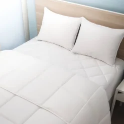 SlumberTech MicronOne Allergen Barrier Cover, Down Alternative King Comforter